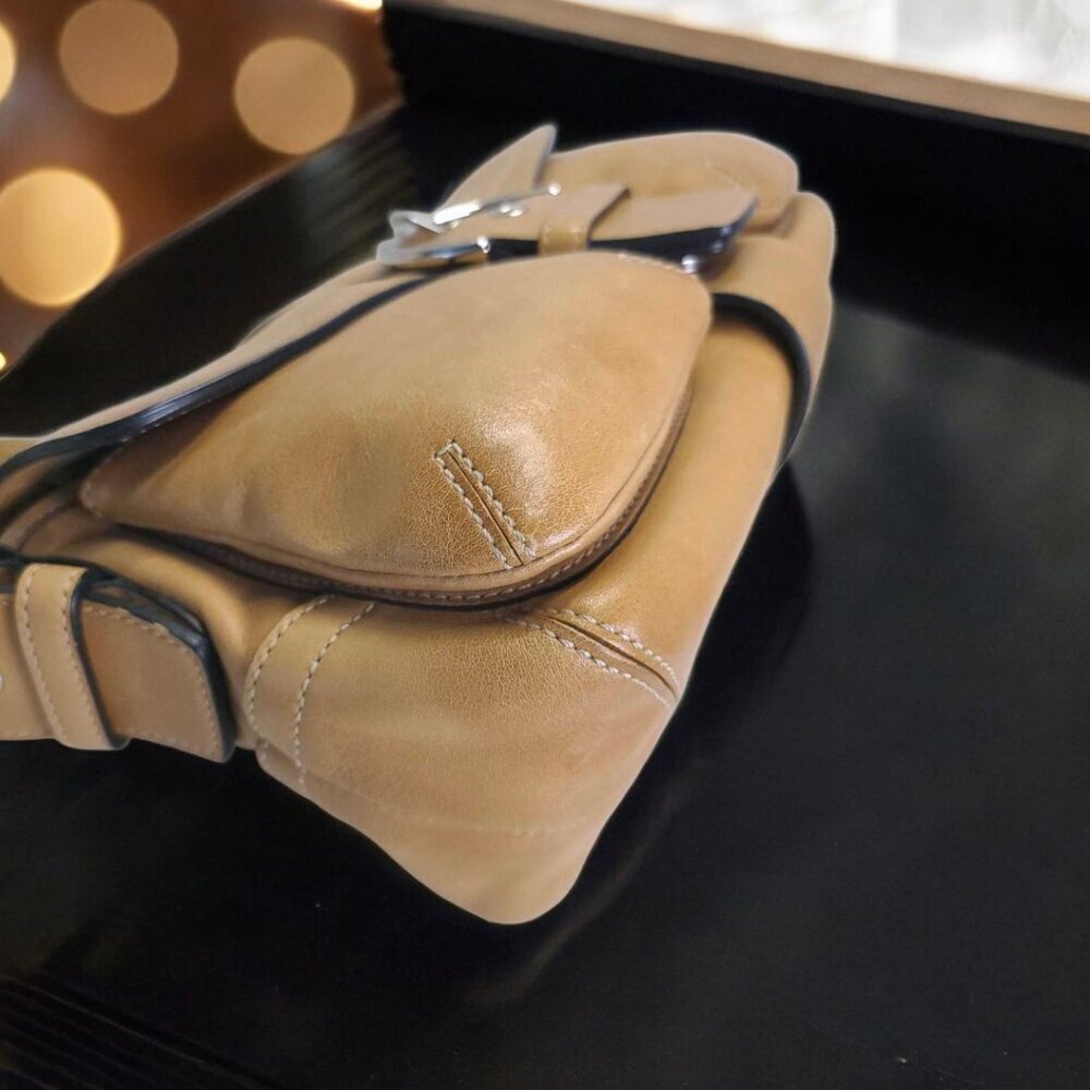 Vintage COACH Soho leather Pocket Flap in camel - Picture 6 of 15